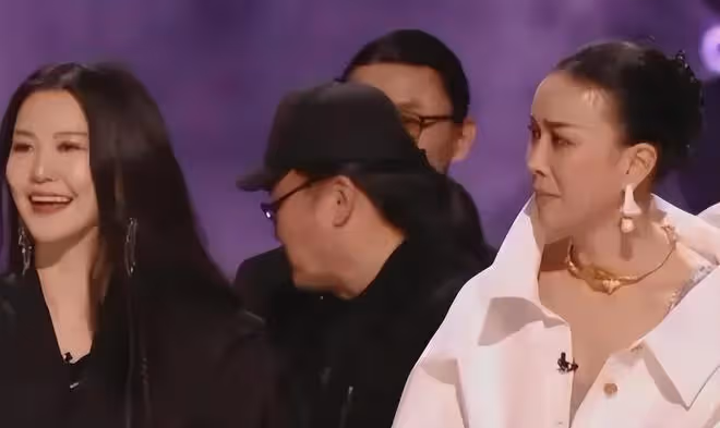 那英贏得2024歌王,評論區吐槽聲一片,網友為凡希亞鳴不公
