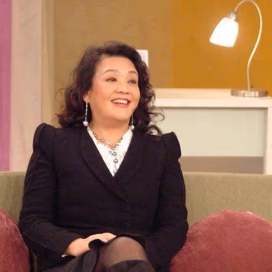 曝張蘭患白癜風!不想連累兒子跑國外治病,脖子胸前嚴重白斑蔓延