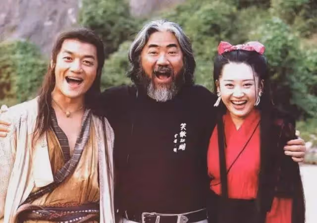 戲拍一半被「炒魷魚」的明星,有人擺譜被除名,有人敗給了資本
