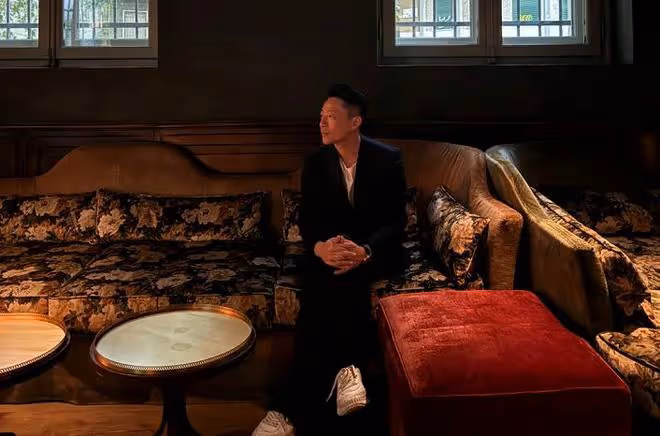 大S不曾拍過的系列,小梅給汪小菲在米蘭的餐廳拍帥照 