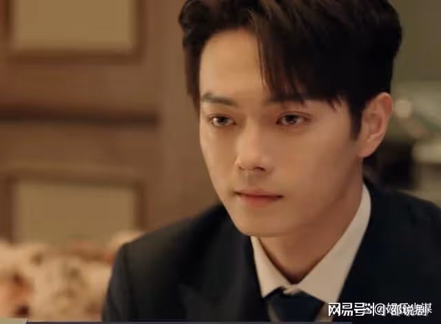 韓廷新婚夜解鎖新姿勢,紀星第二天連請三天假,羞到直喊老公
