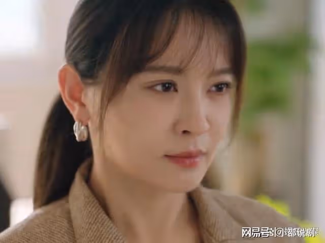 星光美麗:曾荻的報應終於來了!難產生下畸形兒,慘遭常河拋棄