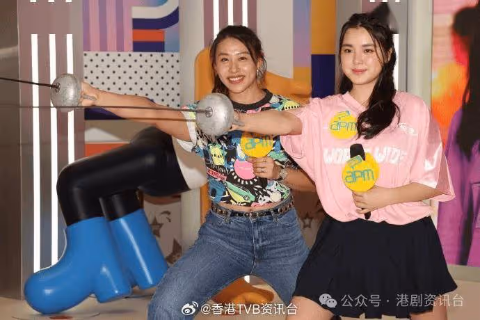 姚焯菲不好奇炎明熹合約風波一事!驚喜與MC合唱