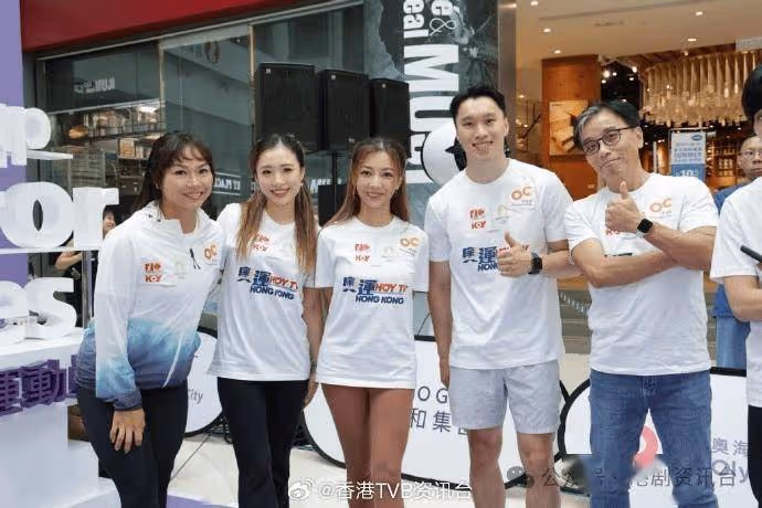 何雁詩首做奧運主持負責高爾夫球!三代同去日本為搭長途機做準備