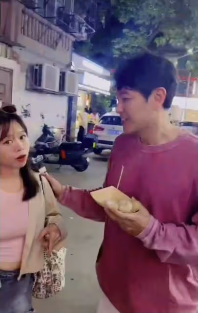 TVB小生蕭正楠內地被偶遇!路人將其認錯,本人高情商化解尷尬