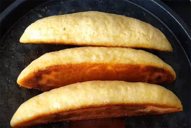 玉米面最獨特做法,不蒸不煮不油炸,水燒乾出鍋,蓬鬆酥脆又健康