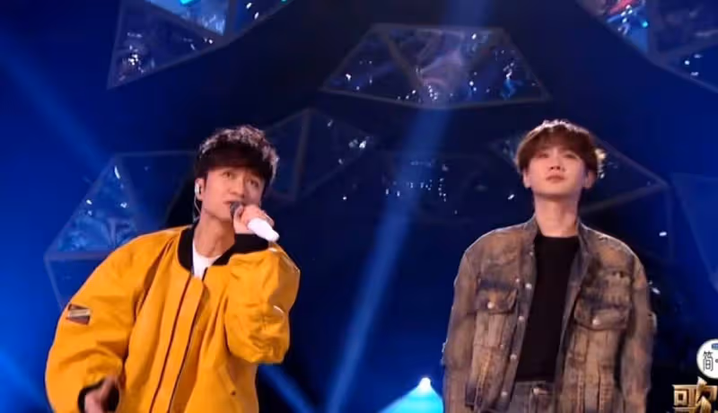 這場鬧劇，把她毀了