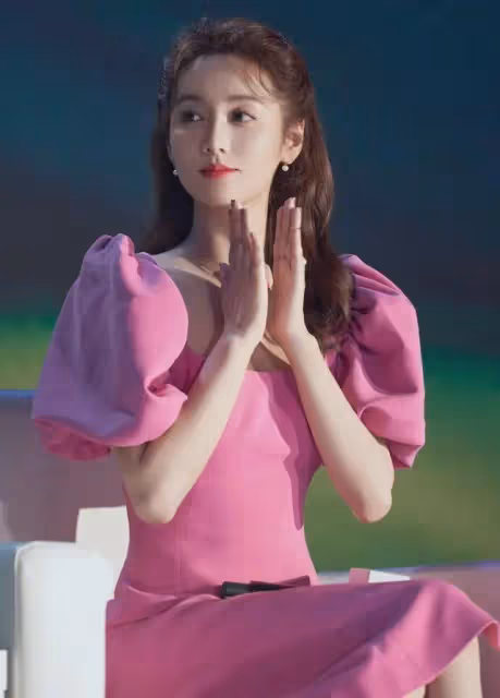 她曾是胡歌的夢中情人,霍建華說非她不娶,為何閃婚18線小演員?