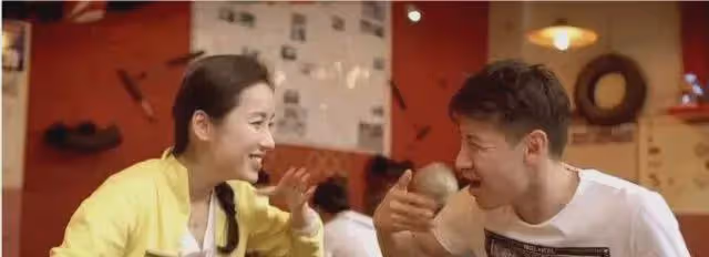 她曾是胡歌的夢中情人,霍建華說非她不娶,為何閃婚18線小演員?