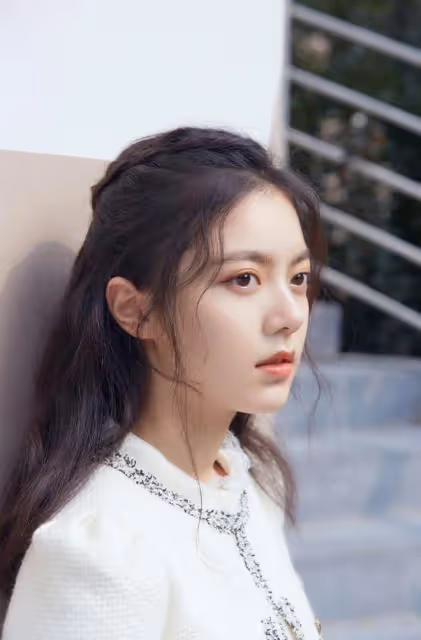 趙今麥這是默默變美了多少呀？之前覺得沒明星樣，如今顏值飆升