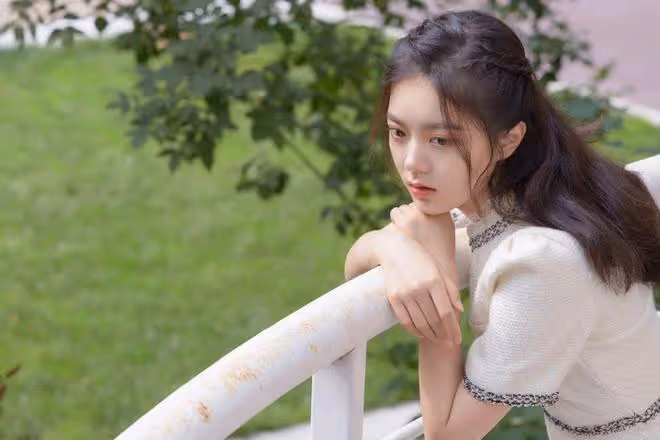 趙今麥這是默默變美了多少呀？之前覺得沒明星樣，如今顏值飆升
