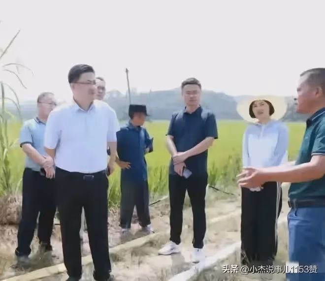 持續升級!李佩霞人美聲甜,曾被毛奇安排在全縣發新春講話!