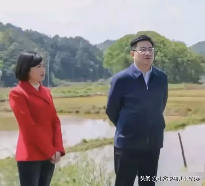持續升級!李佩霞人美聲甜,曾被毛奇安排在全縣發新春講話!