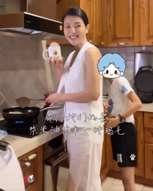 汪涵9歲兒子近照,沐沐遺傳爸媽高個子,給媽媽寫愛心字條超懂事