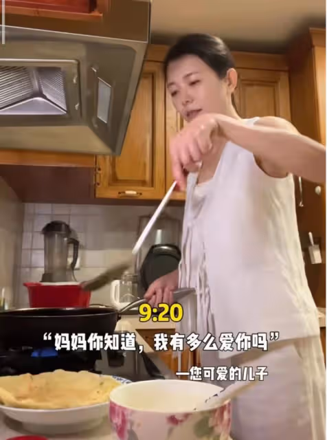汪涵9歲兒子近照,沐沐遺傳爸媽高個子,給媽媽寫愛心字條超懂事