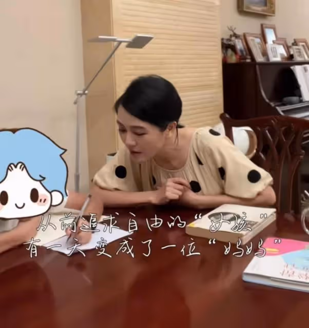 汪涵9歲兒子近照,沐沐遺傳爸媽高個子,給媽媽寫愛心字條超懂事