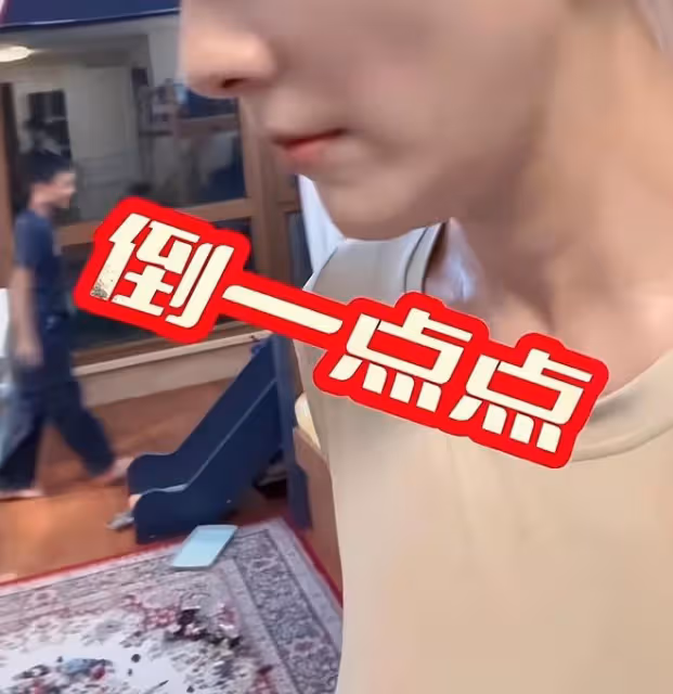 汪涵9歲兒子近照,沐沐遺傳爸媽高個子,給媽媽寫愛心字條超懂事