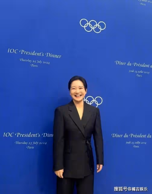 賈玲演員、電影導演，這一刻真的好為她驕傲！亮相奧運會開幕紅毯