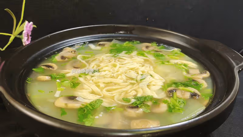伏天寧可不吃肉,也要多喝此湯!隨時都能煮一碗,不放肉也滿口鮮爽、還不膩