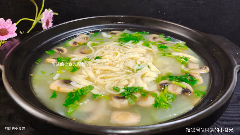伏天寧可不吃肉,也要多喝此湯!隨時都能煮一碗,不放肉也滿口鮮爽、還不膩