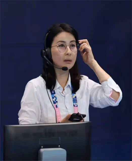 郭晶晶擔任跳水裁判長,見證中國隊奪冠!網友:霍家當家主母厲害