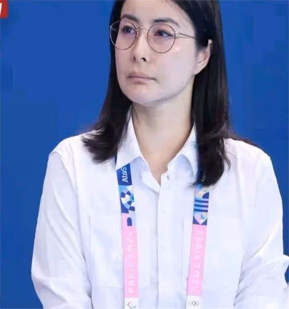 郭晶晶擔任跳水裁判長,見證中國隊奪冠!網友:霍家當家主母厲害