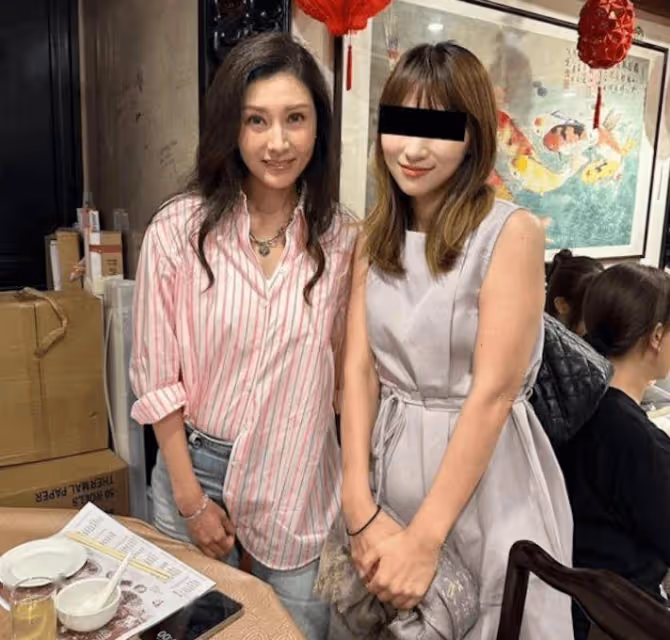 李嘉欣同老公看鄭秀文演唱會!近距離曝光54歲真實狀態