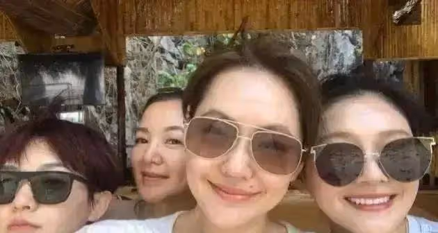 大S從豪門走向窮途末路!從少奶奶到乞討妹妹,姐妹反目曝真相