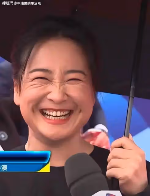 賈玲花200萬減肥反彈40斤,公開亮相巴黎的她,又胖回去了?