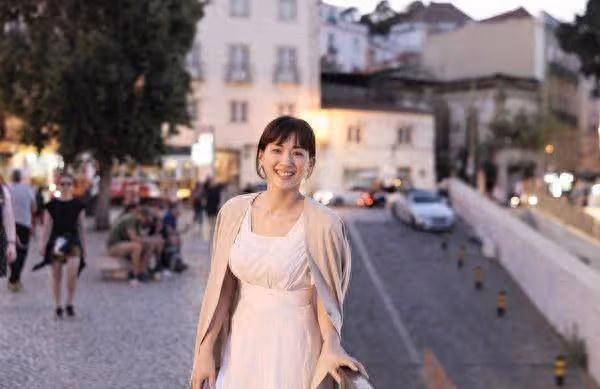 綾瀨遙11歲差姐弟戀曝光…又傳辭演新劇！他爆「女神有重大決定」