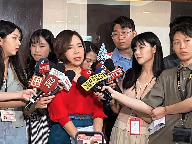 于美人落選遭控「沒給加班費」　返演藝圈月收僅16萬