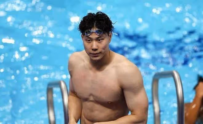 游泳中國仍0金,覃海洋迷之表現,張雨霏失利而哭,徐嘉余衝冠