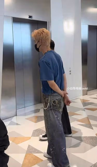 太幸運!看電影發現白敬亭坐在我前面,看完電影後的總結笑翻全網