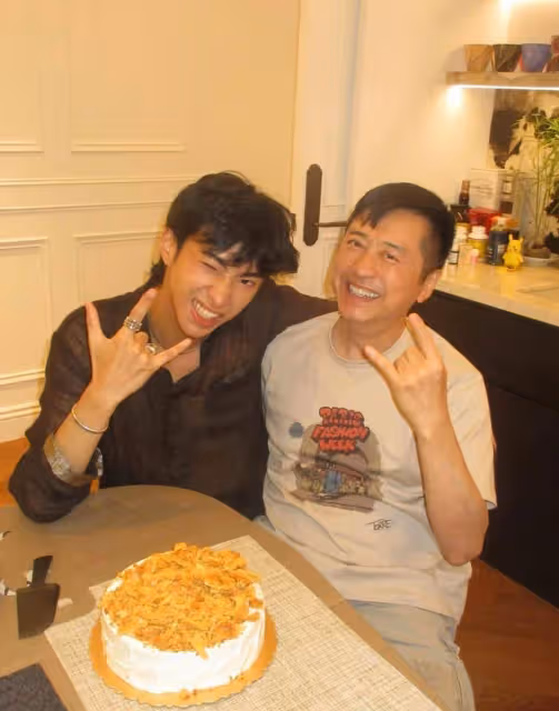 父子情深!恩利曬照為庾澄慶慶祝63歲生日,對爸爸稱呼令人意外