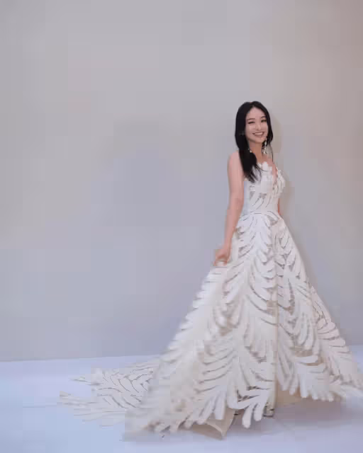 TVB女神陳瀅曬希臘度假照!穿泳衣大秀身材,被贊「優質股」