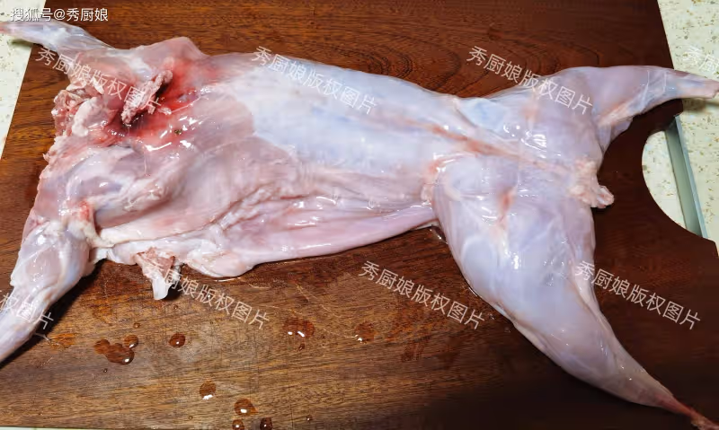 入伏後,少吃雞肉和牛肉,多吃這3種肉,腿腳有力氣,精神飽滿!