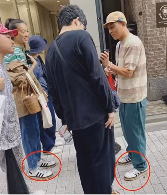 陳冠希一家日本被偶遇,氣質全無駝背明顯,夫妻穿情侶鞋感情恩愛
