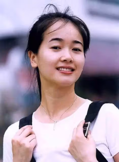 陳道明唯一的緋聞對象左小青,外表清純情史豐富