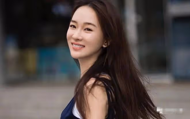 44歲霍思燕官宣喜訊,坦言意料之外!孩子要姓霍了,杜江笑不出了