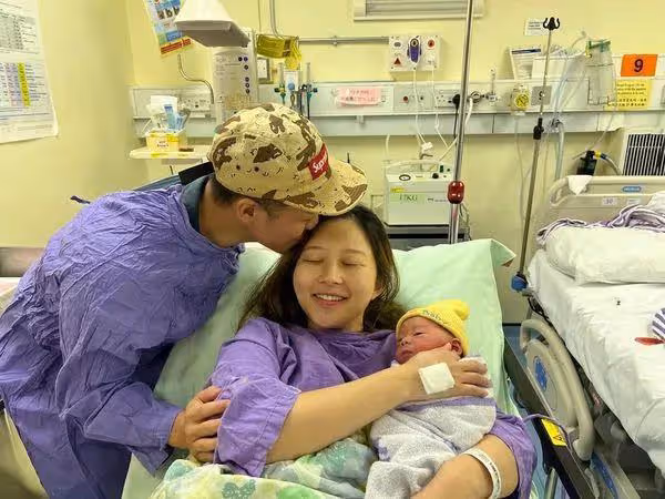 恭喜!TVB男星宣布二胎兒子出生,曾三次報考無線訓練班均落選