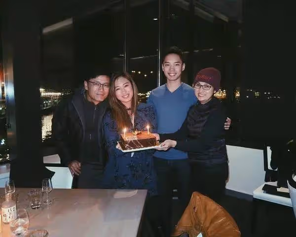苗僑偉大女兒曬性感泳衣靚照,身材好拒絕參選港姐,留國外拍恐怖片