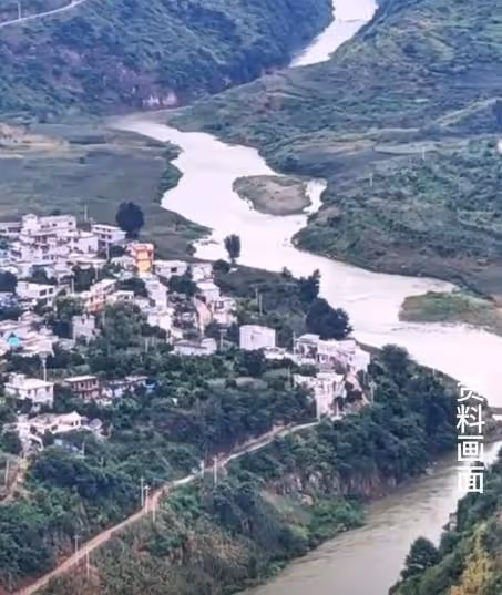 謝瑜10米氣手槍奪冠,父親獨自在家為他加油,鼓掌到感動落淚