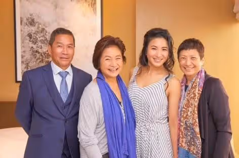 鄭佩佩離世13天，女兒再發文悼念母親：請來夢裡看我！