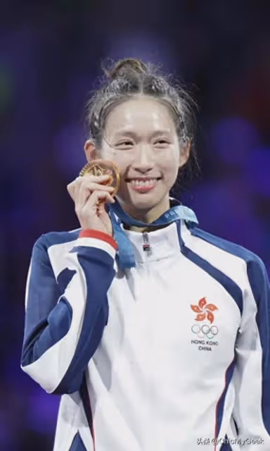 巴黎奧運中國香港首金,擊劍界林志玲!