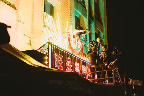 王凈滿身血心酸畫面流出⋯張榕容下腰爬行! 苦喊:當鬼比當人累