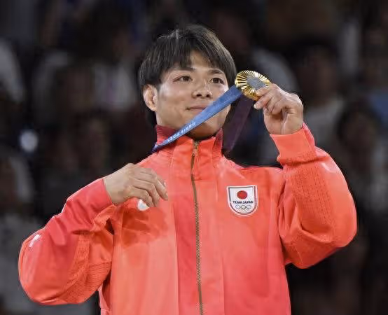 奧運日本26歲柔道金牌「女友是寫真偶像」!身材臉蛋超頂天 網羨慕炸