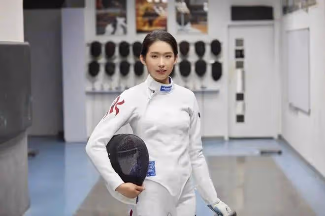 40歲霍啟山被撮合和奧運冠軍,女方是小10歲博士,撞臉朱玲玲