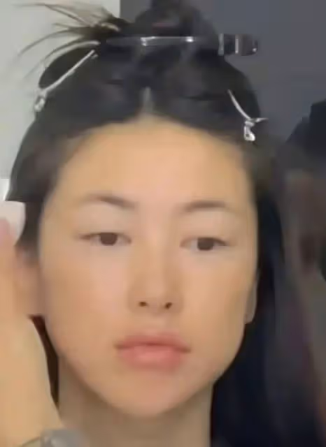 有種反差叫女星素顏，從陳喬恩到朱珠，妝前妝後都有「兩副面孔」