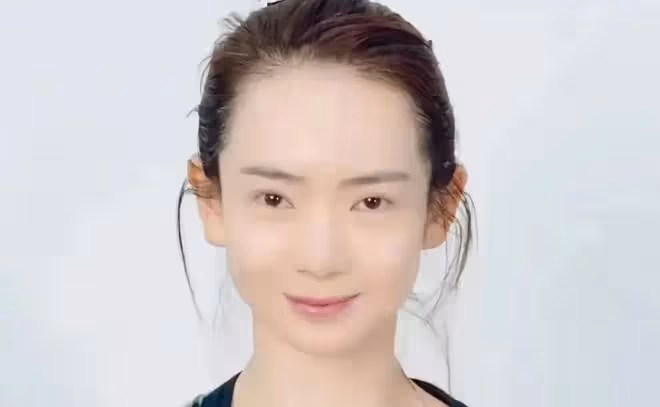 有種反差叫女星素顏，從陳喬恩到朱珠，妝前妝後都有「兩副面孔」