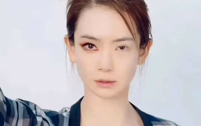 有種反差叫女星素顏，從陳喬恩到朱珠，妝前妝後都有「兩副面孔」